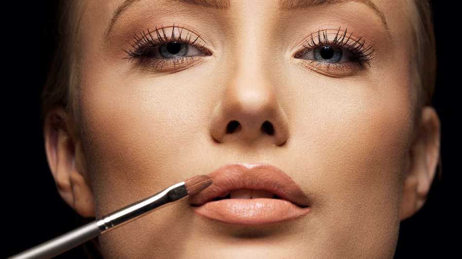 75 Reflexivas Frases Sobre El Maquillaje – Expande Tu Mente